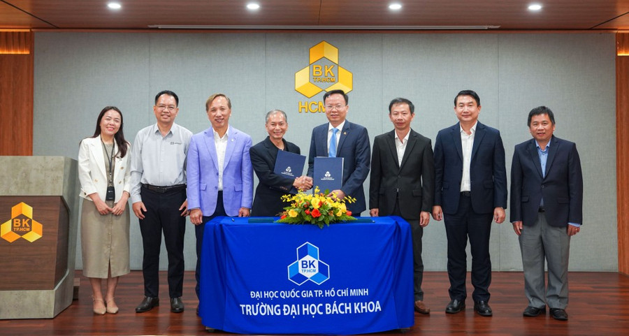 Lễ ký kết biên bản ghi nhớ giữa Trường Đại học Bách khoa và Marvell Việt Nam. Ảnh: HCMUT