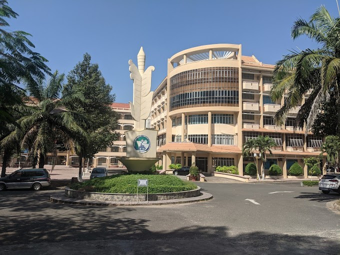 Trường Đại học Đồng Nai.