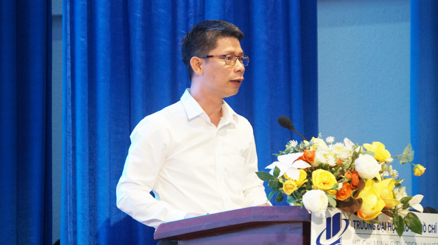 PGS.TS Lê Tiến Dũng, Phó Hiệu trưởng Trường Đại học Bách khoa (Đại học Đà Nẵng, DUT) phát biểu ý kiến. Ảnh: Mạnh Tùng truong-dh-bachkhoa.jpg