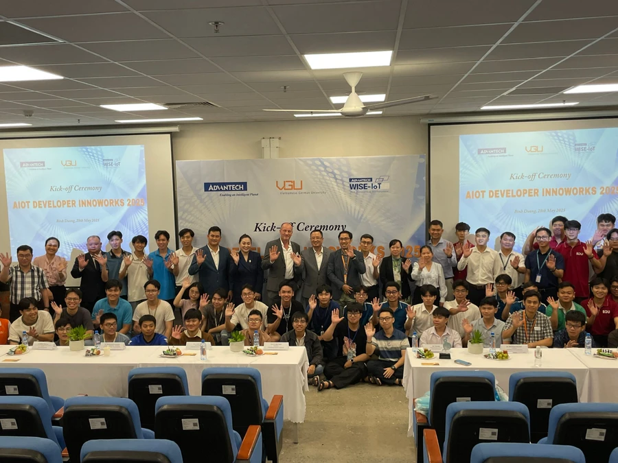 Khởi động cuộc thi ứng dụng trí tuệ nhân tạo và IoT cho sinh viên