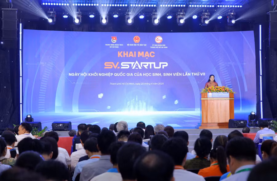 Khai mạc Ngày hội Khởi nghiệp Quốc gia của học sinh, sinh viên lần thứ VII và Hội nghị tổng kết "Đề án Hỗ trợ học sinh, sinh viên khởi nghiệp đến năm 2025". Ảnh: HCMUTE