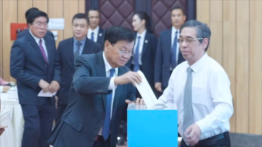 tong bi thu chu tich nuoc lao.jpg