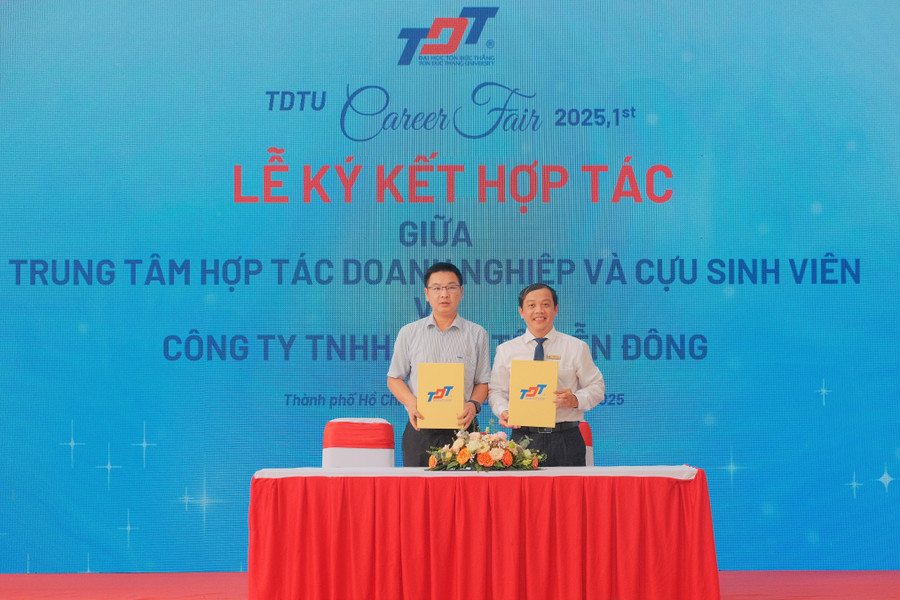 Ký kết hợp tác giữa các đơn vị thuộc nhà trường và các doanh nghiệp. Ảnh: TDTU dscf0295.jpg
