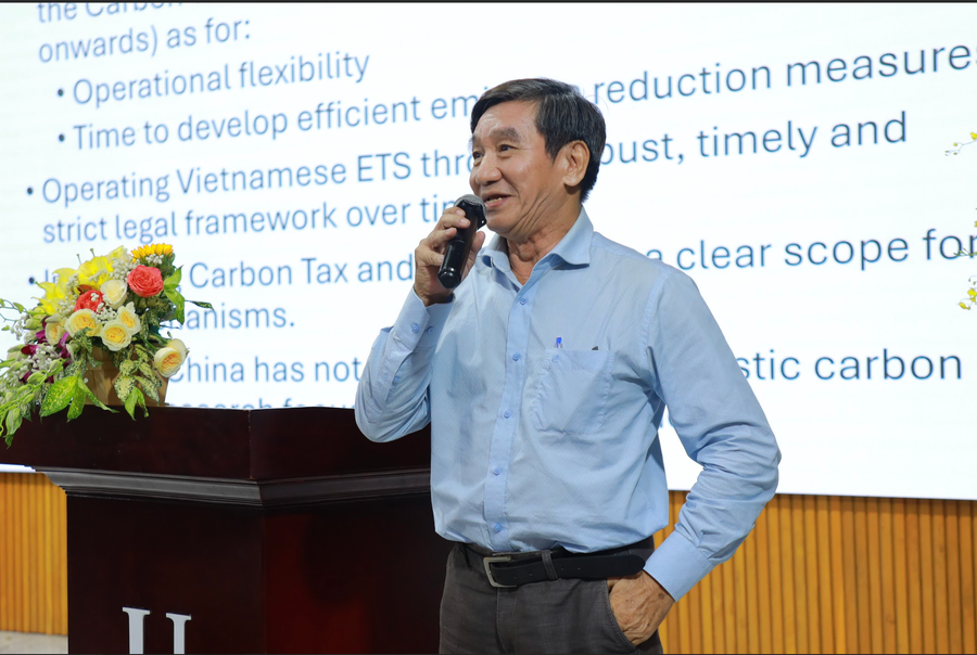 TS Nguyễn Chinh Quang – Đại học James Cook (Australia), đại diện nhóm tác giả đã xem xét những lợi thế và hạn chế của thị trường carbon. Ảnh: NTCC screenshot-2025-05-10-at-140421.png