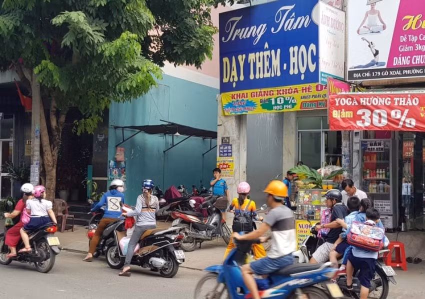 Một trung tâm dạy thêm, học thêm trước đây tại quận Tân Phú, TPHCM. Ảnh: Lê Nam