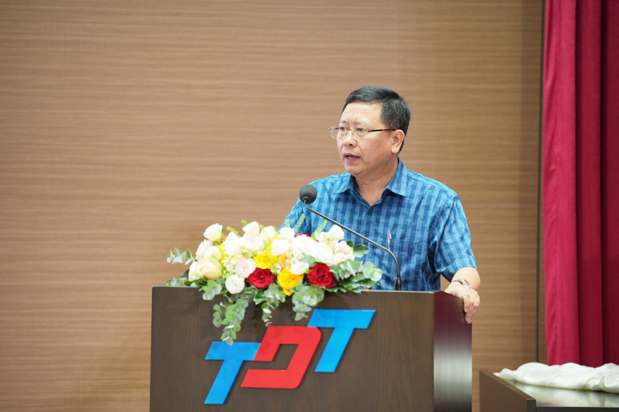 Ông Trần Văn Đạt, Phó Vụ trưởng Vụ Học sinh, sinh viên (Bộ GD&ĐT) phát biểu khai mạc hội thảo. ong-tran-van-dat-1.jpg