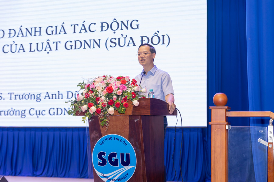 Ông Trương Anh Dũng, Cục trưởng Cục Giáo dục nghề nghiệp và Giáo dục thường xuyên (Bộ GD&ĐT) trình bày báo cáo đánh giá tác động chính sách của dự án Luật Giáo dục nghề nghiệp (sửa đổi). ong-truong-anh-dung.jpg