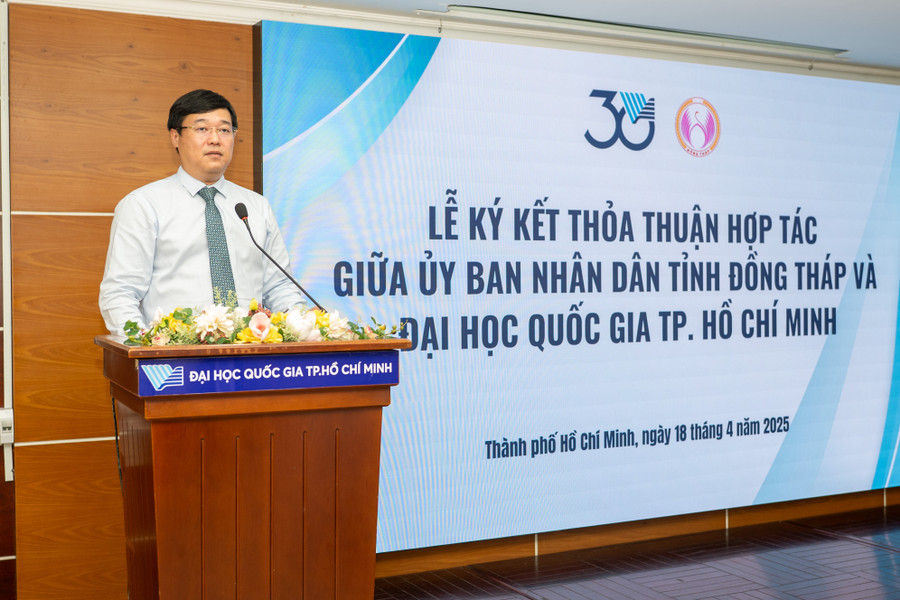 Ông Lê Quốc Phong mong muốn sự hợp tác với Đại học Quốc gia TPHCM trong phát triển khoa học, công nghệ, chuyển đổi sống, tư vấn chính sách...Ảnh: VNUHCM le-quoc-phong.jpg