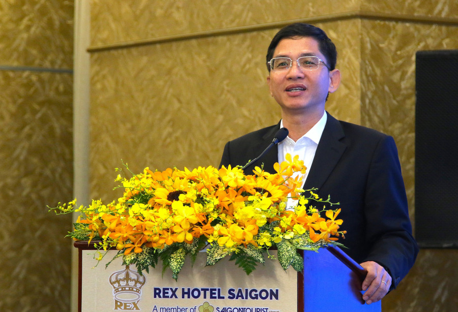 PGS.TS Hoàng Công Gia Khánh gửi gắm thông điệp đến sinh viên. pgs-hoang-cong-gia-khanh.jpg