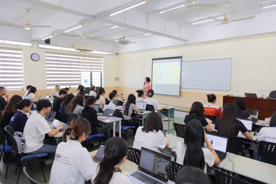 Sinh viên trong giờ học tại Trường Đại học Khoa học xã hội và Nhân văn, Đại học Quốc gia TPHCM. Ảnh: USSH