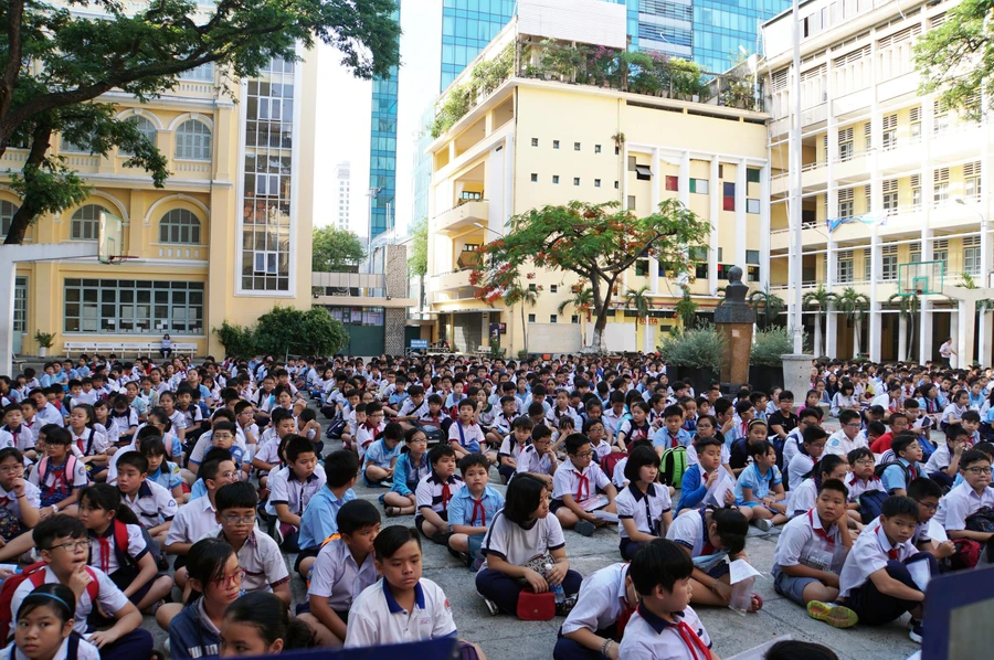 Học sinh TPHCM trong một kỳ thi tuyển sinh lớp 6. Ảnh minh họa: Lê Nam