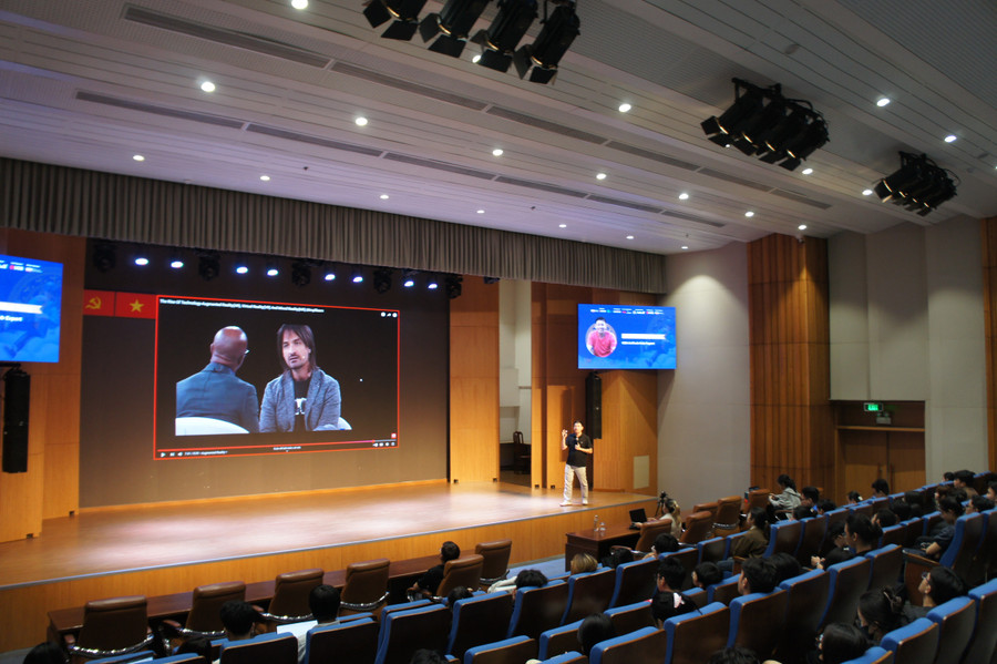 Chuỗi tập huấn Intensive Training. Ảnh: UEH 1111.jpg
