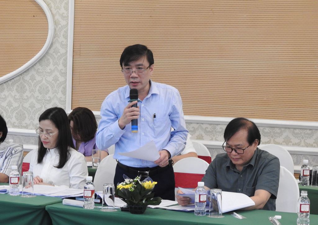 Đại diện Sở GD&ĐT Vĩnh Phúc đóng góp ý kiến với hội nghị Đại diện Sở GD&ĐT Vĩnh Phúc đóng góp ý kiến với hội nghị