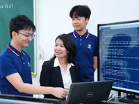 Một giờ học tại Trường Cao đẳng Long Biên. Ảnh: NTCC