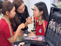 Một buổi học thực hành tại Trường Trung cấp Bách khoa Toàn Cầu.