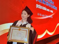 Hành trình vươn lên của nữ sinh vùng cao tốt nghiệp loại xuất sắc Trường ĐH Luật Hà Nội