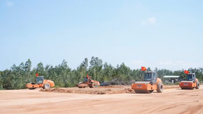 Dự án Đầu tư xây dựng đường bộ cao tốc Quy Nhơn - Pleiku được khởi công năm 2025.