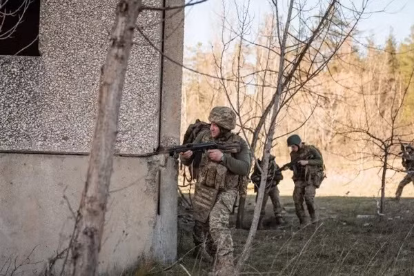 Những cuộc phản công vô nghĩa và tổn hao xương máu của Ukraine