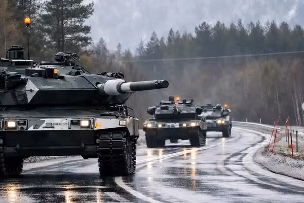 Lữ đoàn hàng trăm xe tăng Leopard 2A7 Đức cắm chốt ở Litva