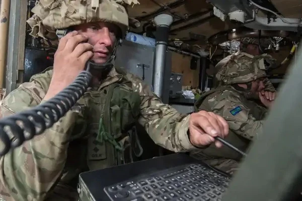 Châu Âu quyết định tung 64 nghìn quân vào Ukraine