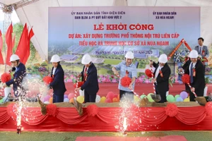 Nghi thức khởi công Trường PTNT liên cấp Tiểu học và THCS xã Núa Ngam.