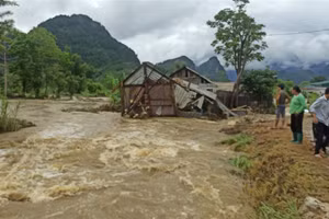 Mưa lớn gây ảnh hưởng tại bản Séo Sin Chải, xã San Thàng, thành phố Lai Châu.