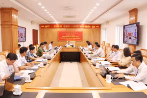 Hội nghị triển khai công tác tổ chức Kỳ thi tốt nghiệp THPT năm 2025 tỉnh Lai Châu được tổ chức trực tiếp và trực tuyến.