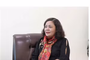 Bà Nguyễn Thị Phương, Bí thư Chi bộ, Hiệu trưởng Trường Tiểu học Đoàn Kết, thành phố Lai Châu.