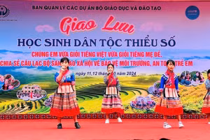 Giao lưu học sinh dân tộc thiểu số năm 2024 được tổ chức tại trường Tiểu học Lê Văn Tám, thành phố Lào Cai.