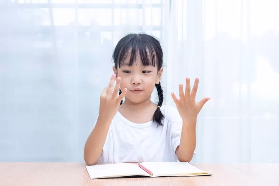 Trẻ em có kỹ năng tư duy logic tốt thực sự sẽ học toán tốt hơn. (Ảnh: ITN).
