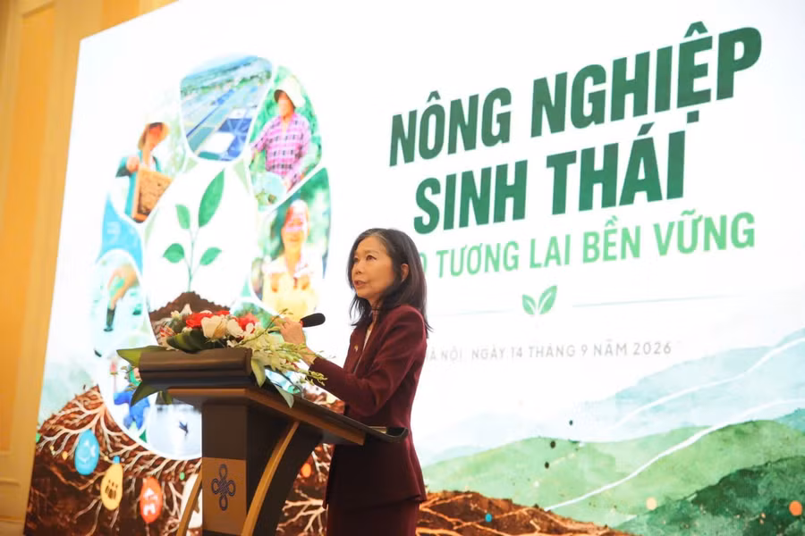 Bà Pauline Tamesis, Điều phối viên thường trú Liên hợp quốc tại Việt Nam khẳng định vai trò của Nông nghiệp sinh thái trong phát triển bền vững và hợp tác quốc tế.