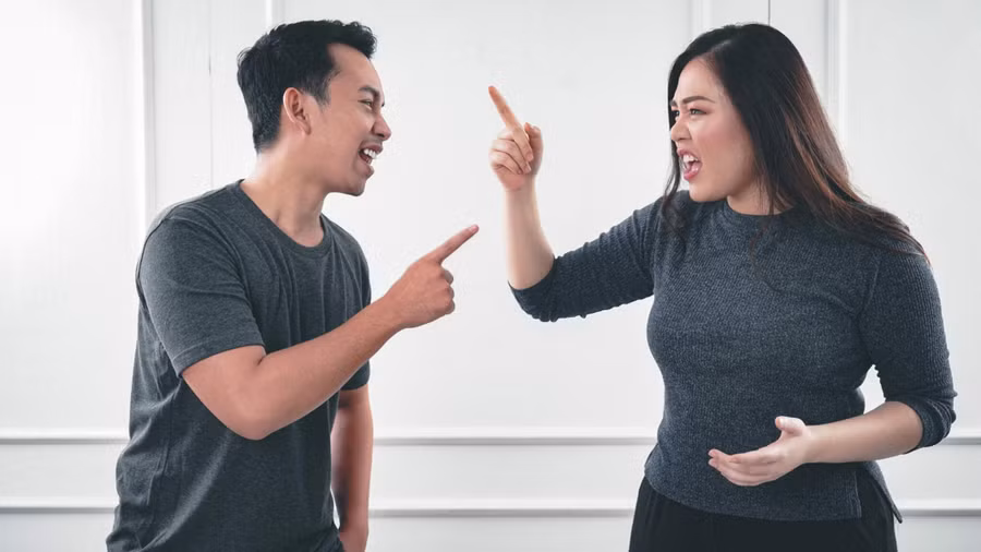 Tác động tàn khốc của sự không chung thủy thấm sâu vào cơ cấu của đơn vị gia đình. (Ảnh: ITN).