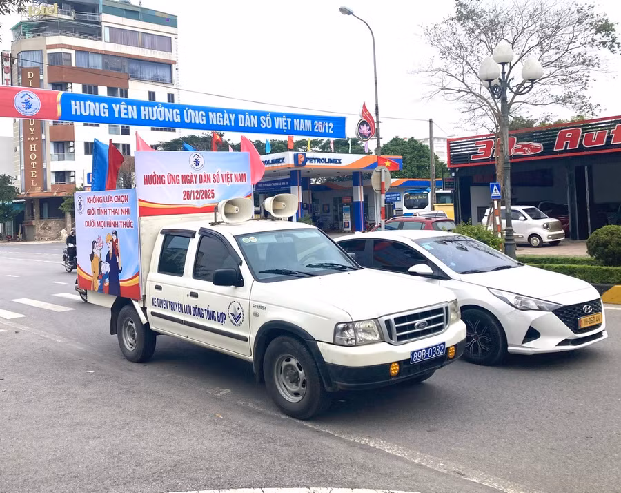 Hưng Yên hưởng ứng ngày Dân số Việt Nam 26/12. Ảnh CCDSHY