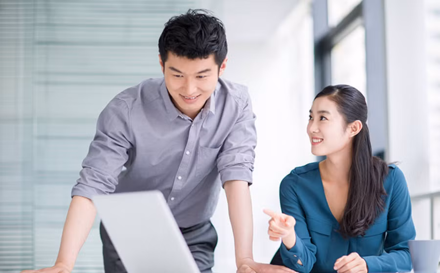 Giao tiếp hiệu quả không chỉ cải thiện hiệu suất công việc, mà còn thúc đẩy sự hòa hợp trong các mối quan hệ. (Ảnh: ITN).