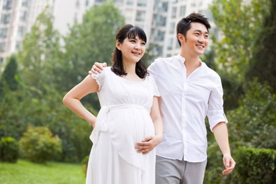 Đối với người vợ, 9 tháng mang thai không phải chuyện dễ dàng. (Ảnh: ITN).
