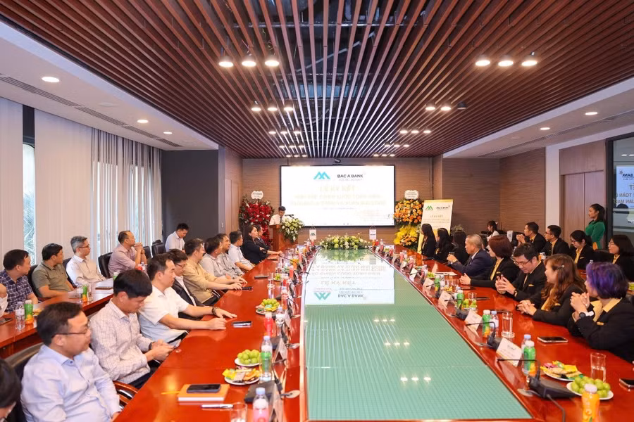 Lễ ký kết hợp tác chiến lược toàn diện giữa Xuân Mai Corp và Bắc Á Bank ảnh 1