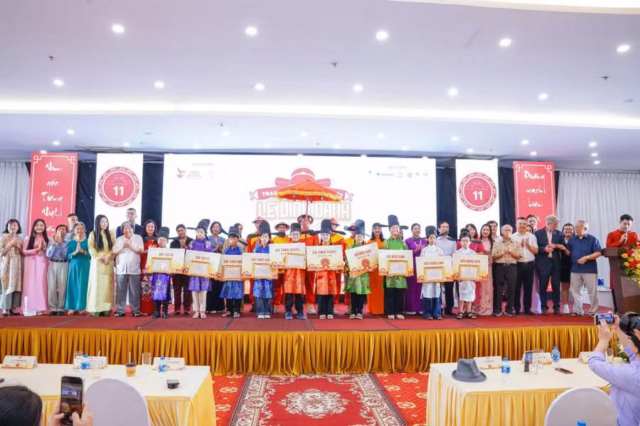 Vinh danh 329 học sinh xuất sắc tại Hội thi Đình Trạng Nguyên Tiếng Việt 2025-2026 ảnh 6