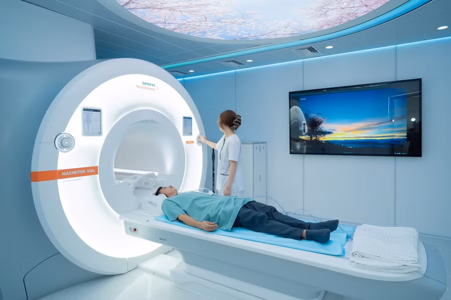 Hệ thống MRI 3.0 Tesla MAGNETOM Vida XT thế hệ mới tại Bệnh viện Vinmec Ocean Park 2 lần đầu tiên có mặt ở Việt Nam.