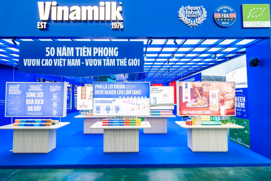Không gian triển lãm của Vinamilk được thiết kế hiện đại, gần gũi và đầy sáng tạo. (Ảnh: Vi Nam)