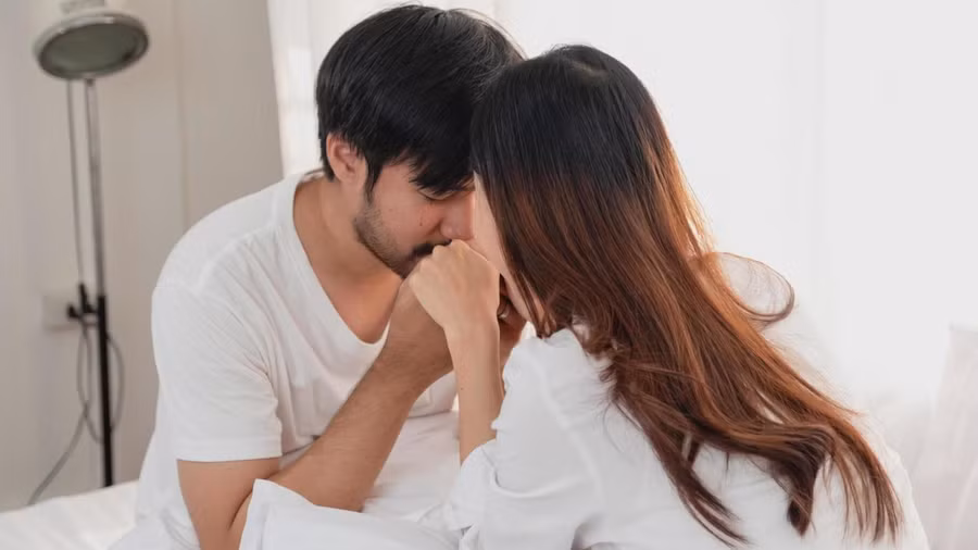 Đối với nam giới, ham muốn tình dục chịu sự kích thích của hormone androgen trong cơ thể. (Ảnh: ITN)
