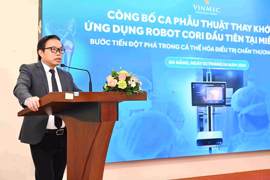 GS.TS.BS Trần Trung Dũng, Tổng Giám đốc Hệ thống Y tế Vinmec phát biểu.