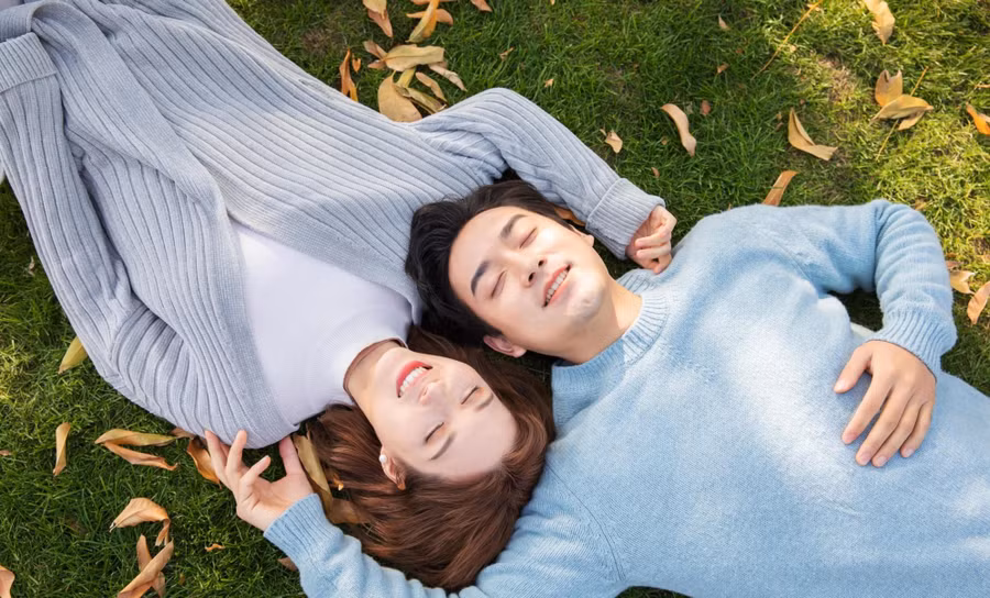 Những cô nàng lười biếng, chưa bao giờ chứng tỏ mình là người chu đáo, lại khiến đàn ông mê mệt. (Ảnh: ITN).