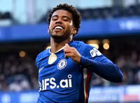 chelsea-6.png