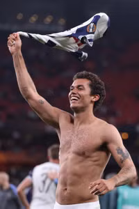 tottenham-5.jpg