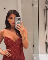georgia-heath-instagram-989731388.png