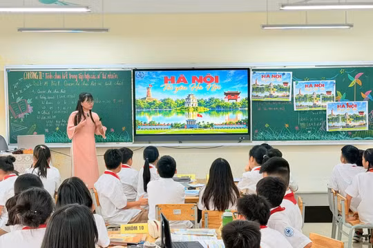 Học sinh Trường Tiểu học & THCS Nguyễn Du, phường Đại Mỗ, Hà Nội. Ảnh: Đình Tuệ.