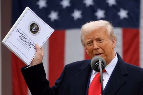 Ông Trump đề nghị tiếp quản tài sản của Lukoil mà... không cần thanh toán