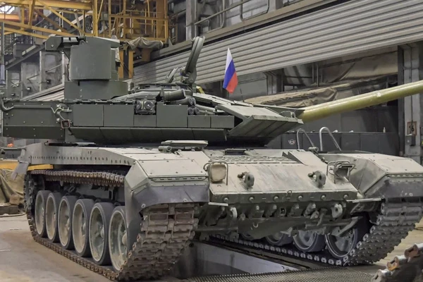 Uralvagonzavod đã gửi một chuyến tàu chở đầy xe tăng T-90M ra tiền tuyến