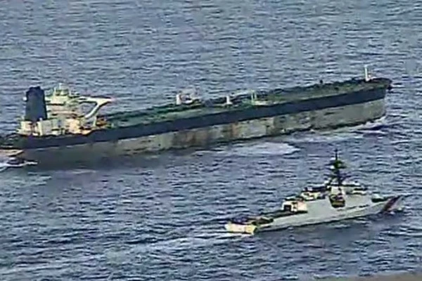 Hầu hết thủy thủ bị Mỹ bắt giữ trên tàu chở dầu Mariner... là người Ukraine