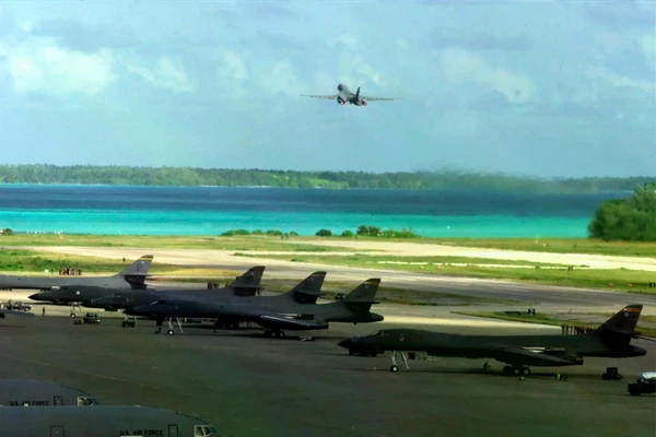 Bước ngoặt lớn khi Anh đồng ý cho Mỹ dùng căn cứ để tấn công Iran